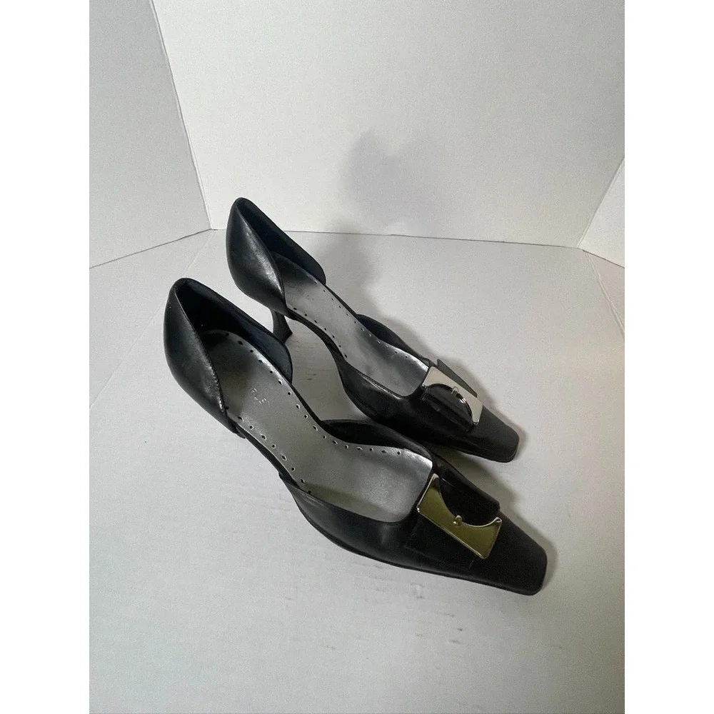Ladies BCBGirls Black Buckle Pump Size 8B